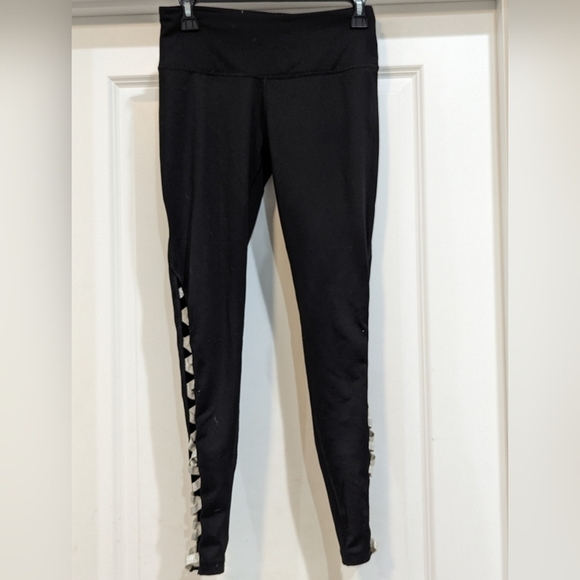 Victoria Sport black athletic gear - Picture 3 of 5